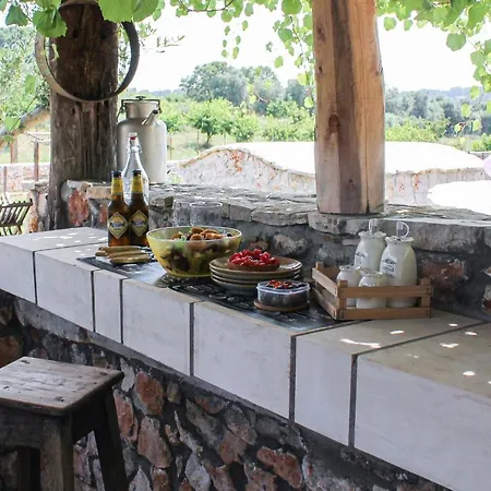 Il Trullo Del Contadino بيت للعطل