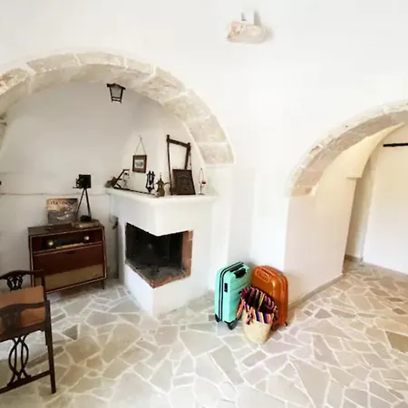 Il Trullo Del Contadino * أوستوني